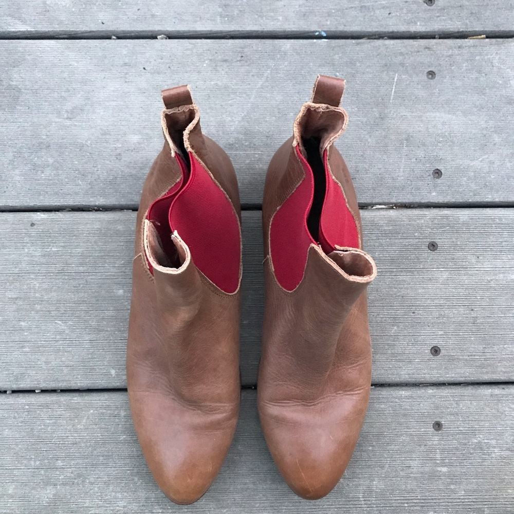 MTNG Boots Size 39